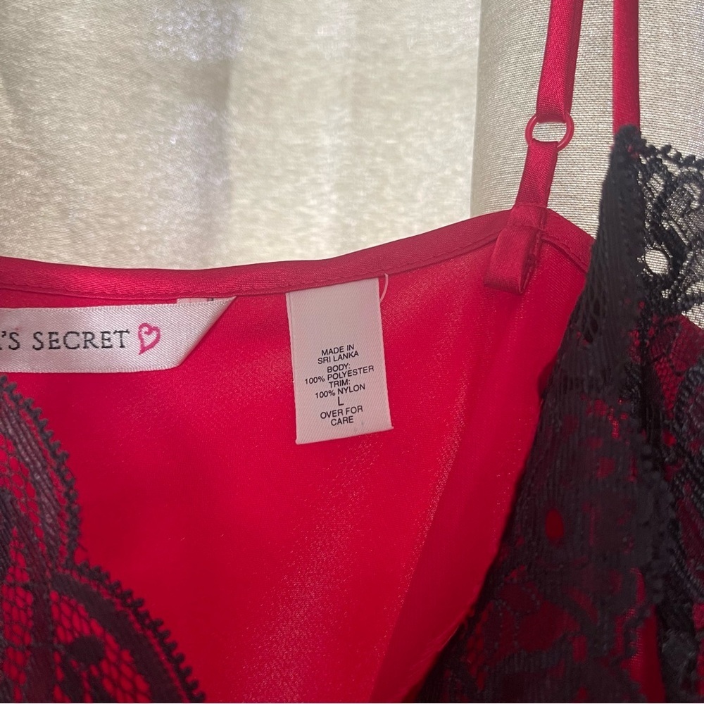 Victoria Secret Elegant Red Satin Lace Trim Sleepwear Set size large - Picture 5 of 9